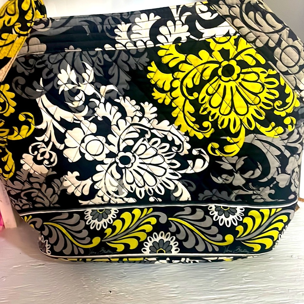 Vera Bradley Tote Bag Womens Medium black yellow white Quilted table ipad size